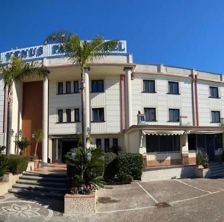 Venus Park Hotel Castel Volturno Dış mekan fotoğraf