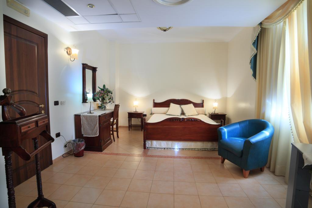 Venus Park Hotel Castel Volturno Dış mekan fotoğraf