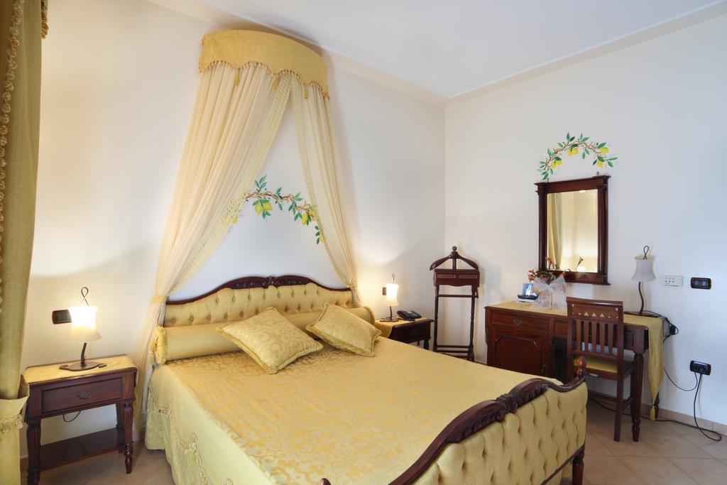 Venus Park Hotel Castel Volturno Dış mekan fotoğraf